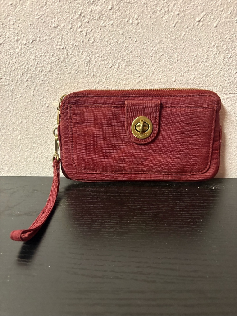 Baggallini RFID Wristlet Wallet Burgundy Nylon Travel Organizer
